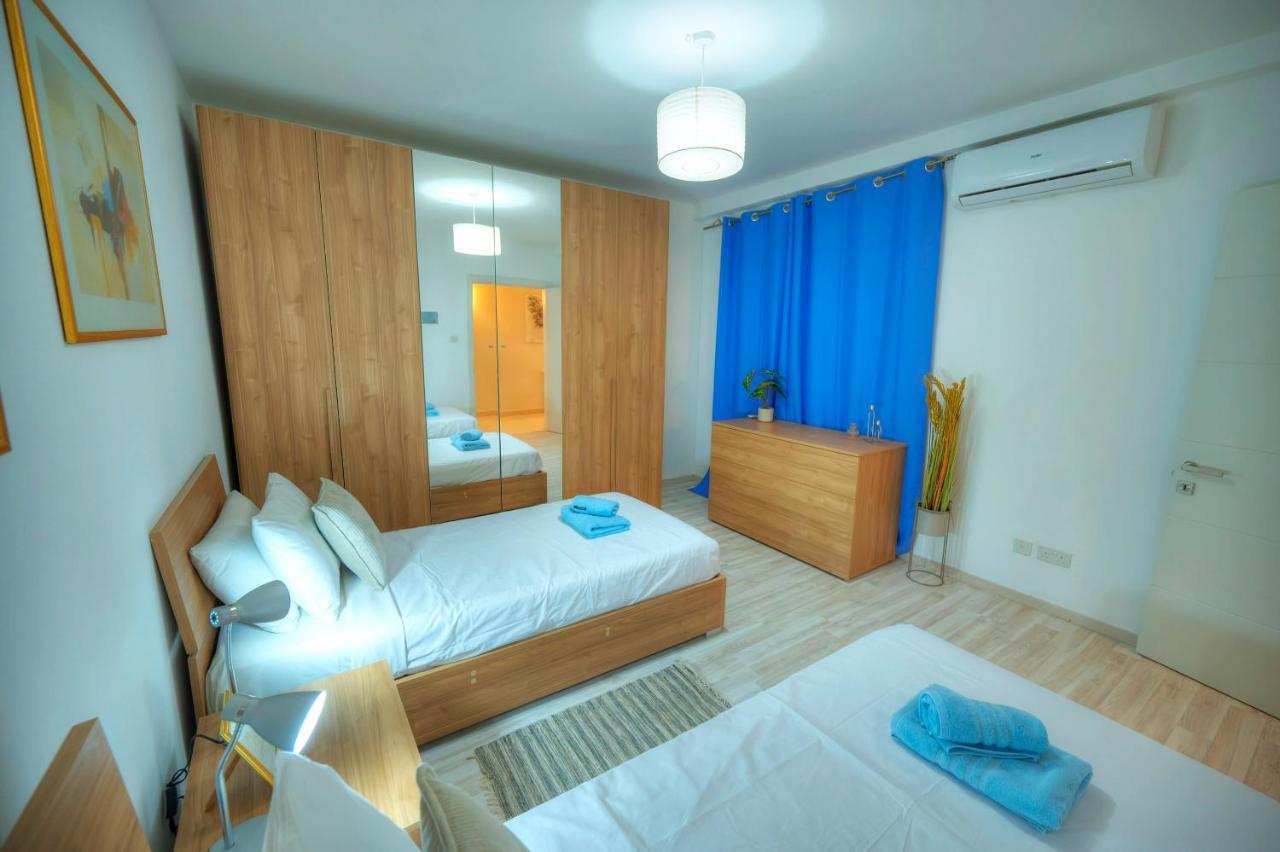 Apartment Spacious Seafront 3 Bedrooms - Balcony Goslm-7 *